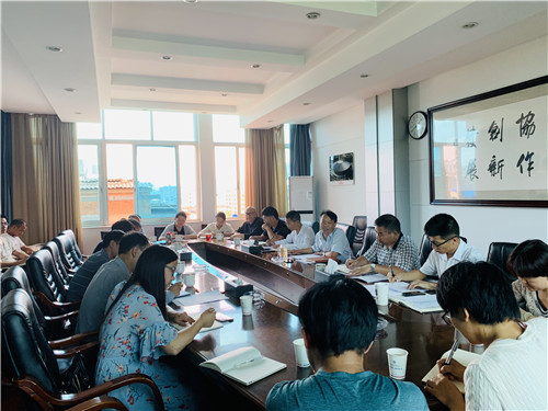 陳定華為分管聯(lián)系單位講授“不忘初心、牢記使命”主題黨課并開展調(diào)研座談