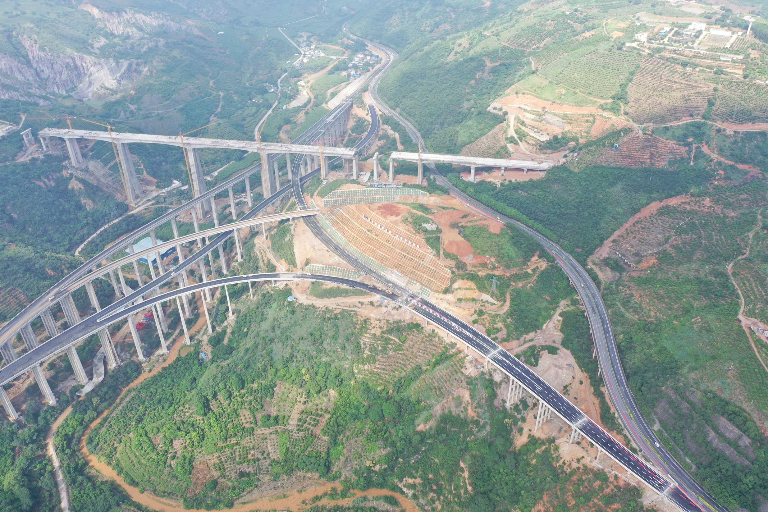 李春獎(jiǎng)-元蔓高速玉溪段