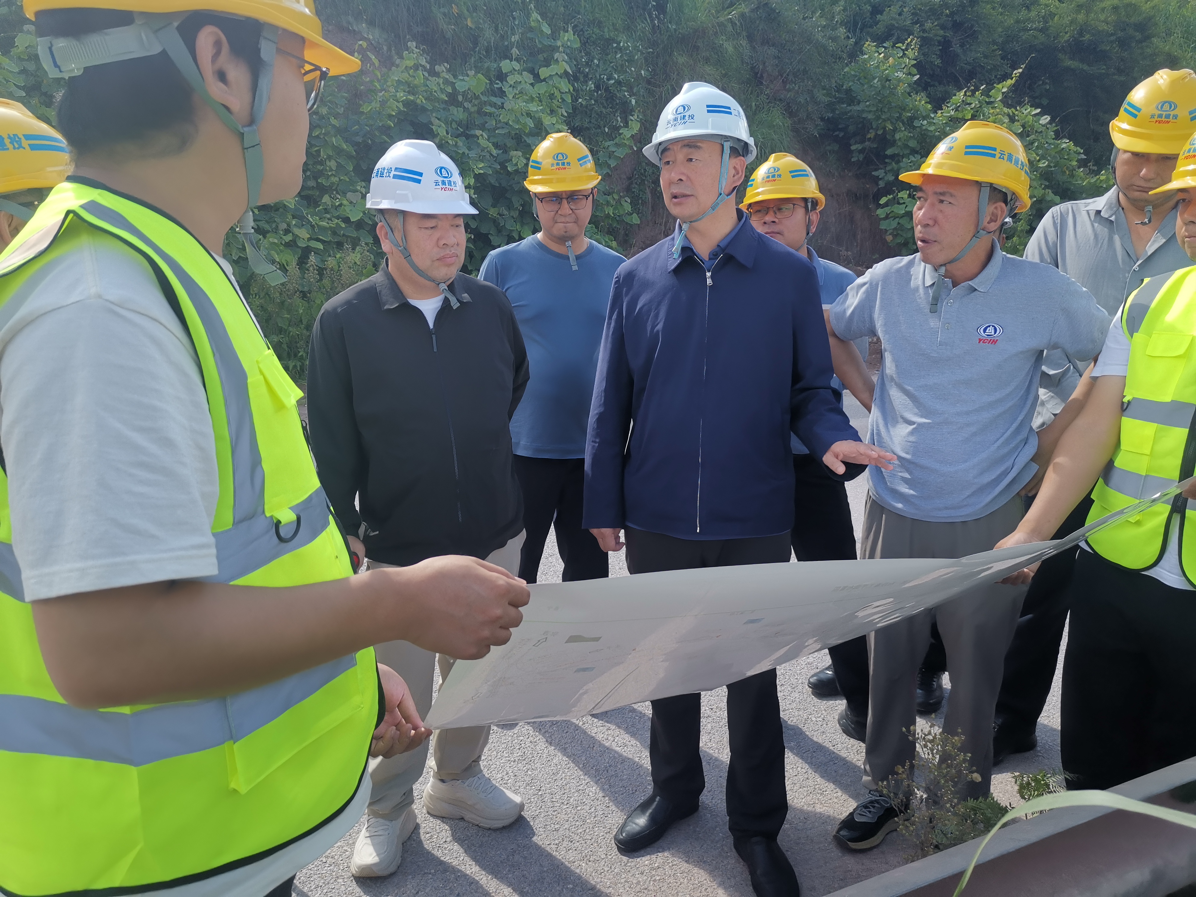 【公司要聞】孫道光到公司兩條高速公路項(xiàng)目調(diào)研